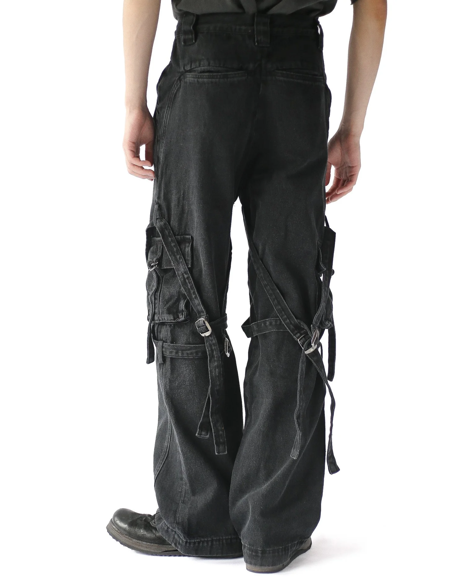 BONDAGE CARGO PANTS 2.0 — Troubled Waters